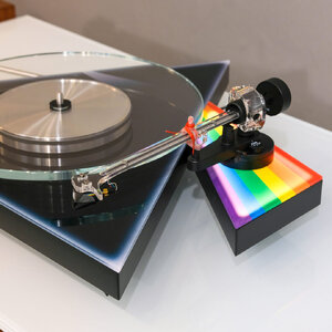 PP23 Pro-Ject-The-Dark-Side-of-the-Moon-Giradischi-Trazione-a-cinghia-Serie-Limited-Edition-5-...jpg