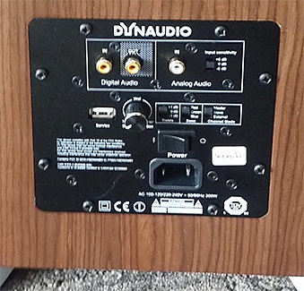 dynaudio_focus_xd600_rear.jpg