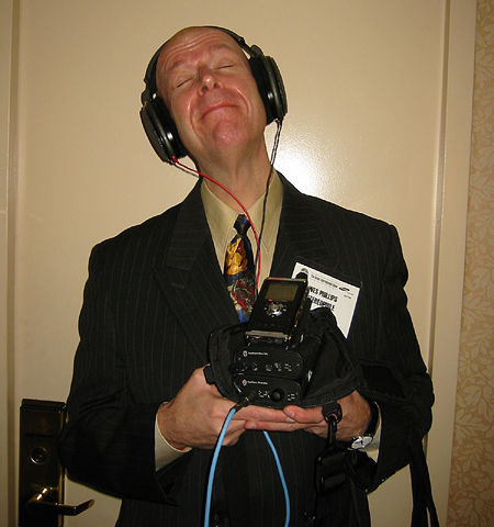 043005he.Audiophool.jpg
