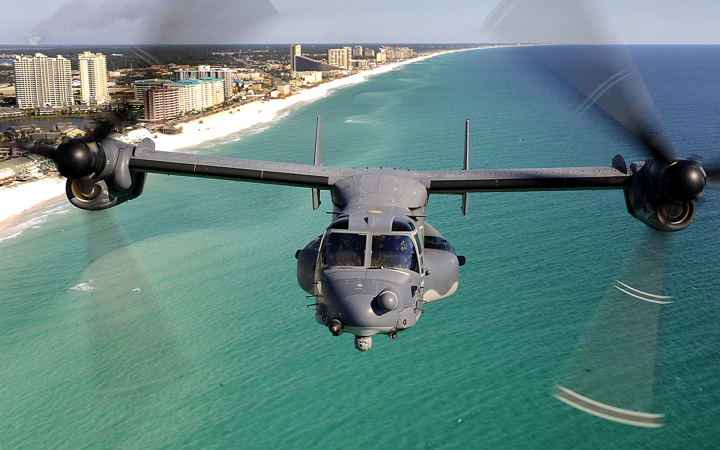 CV-22_Osprey_flies_over_the_Emerald_Coast.JPG