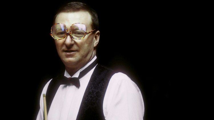 dennis-taylor-3b18636f-1119-4879-a728-a8283ce0fb1-resize-750.jpeg