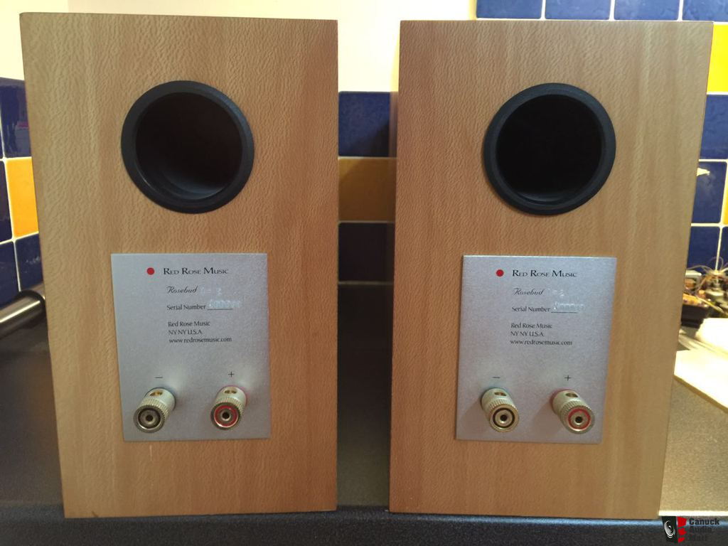 926686-a-pair-used-red-rose-music-bookshelf-speakers.jpg