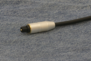 digital-optical-cable.jpg