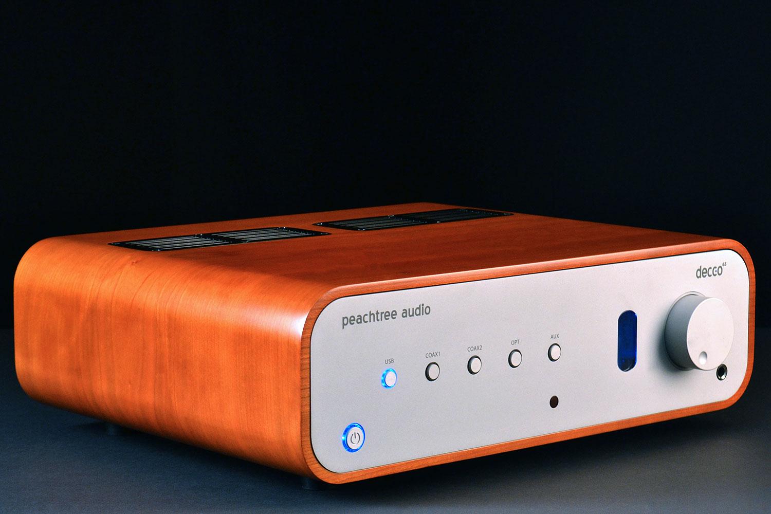 peachtree-audio-decco65-amplifier-full-angle.jpg